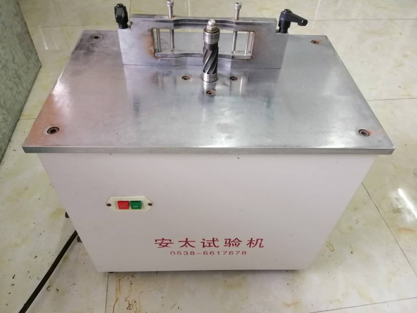 哑铃制样机